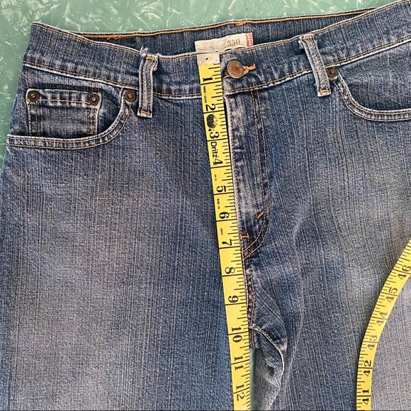 Vintage Levi’s 550 Relaxed Boot Cut Jeans 12P - Picture 3 of 10